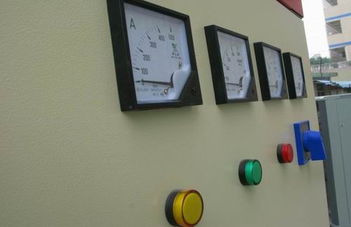 吉隆成套配电箱